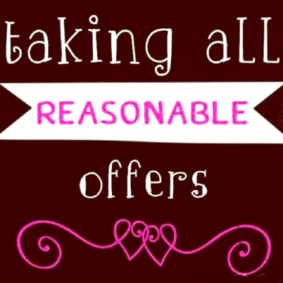 Taking all REASONABLE offers❣️❣️ - Picture 1 of 1